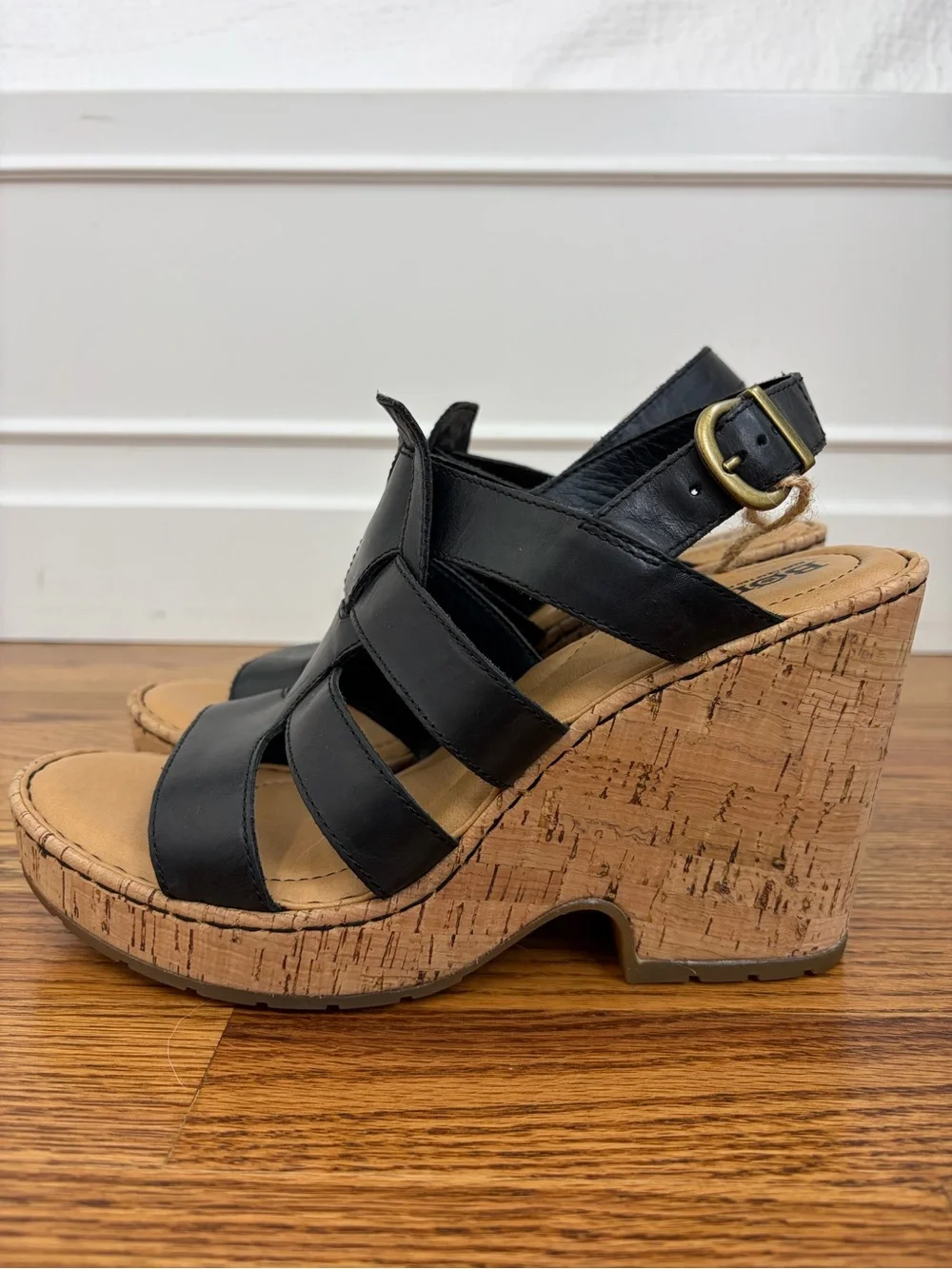 NWT Børn BERNESE Black Leather Strappy Cork Wedge Sandals (10)